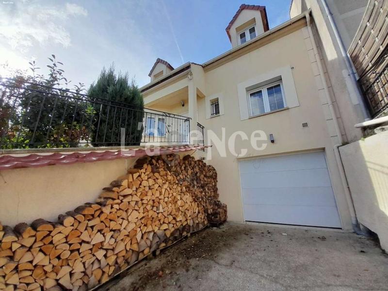 Maison - 136 m² - 6 pièces