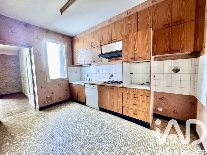 Maison - 268 m² - 12 pièces