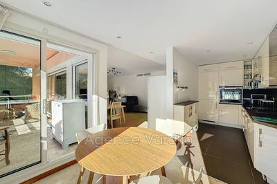 Appartement - 77 m² - 3 pièces