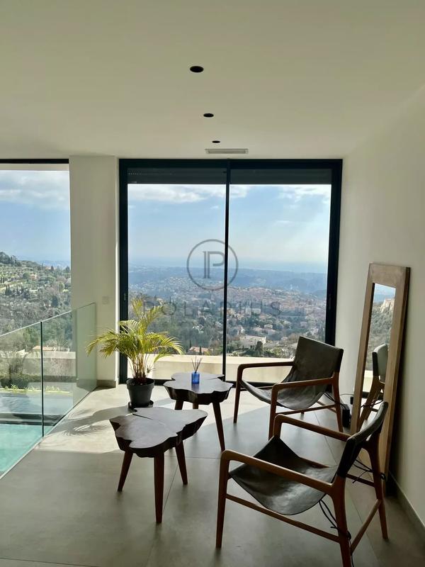 Villa - 445 m² - 7 pièces