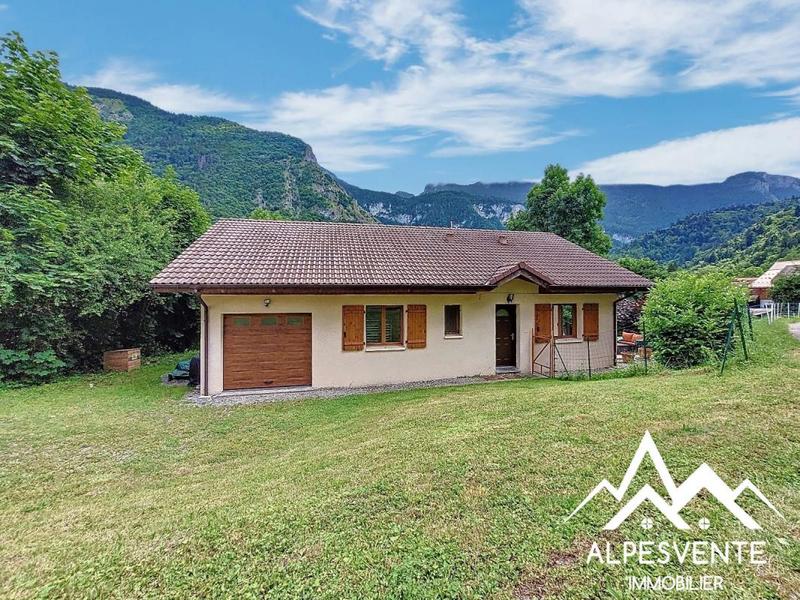 Maison - 87 m² - 4 pièces