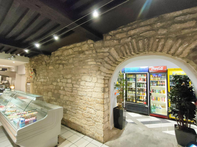 Fonds de commerce - Magasins - 73 m²