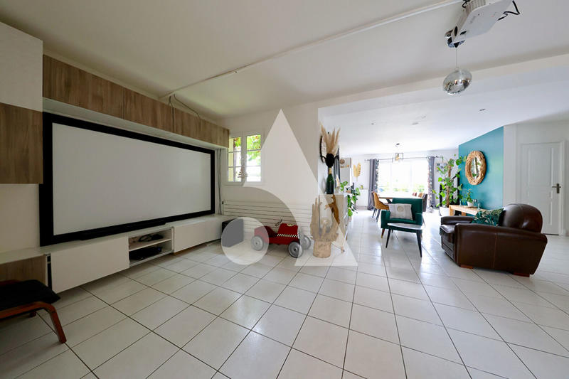 Maison - 140 m² - 7 pièces