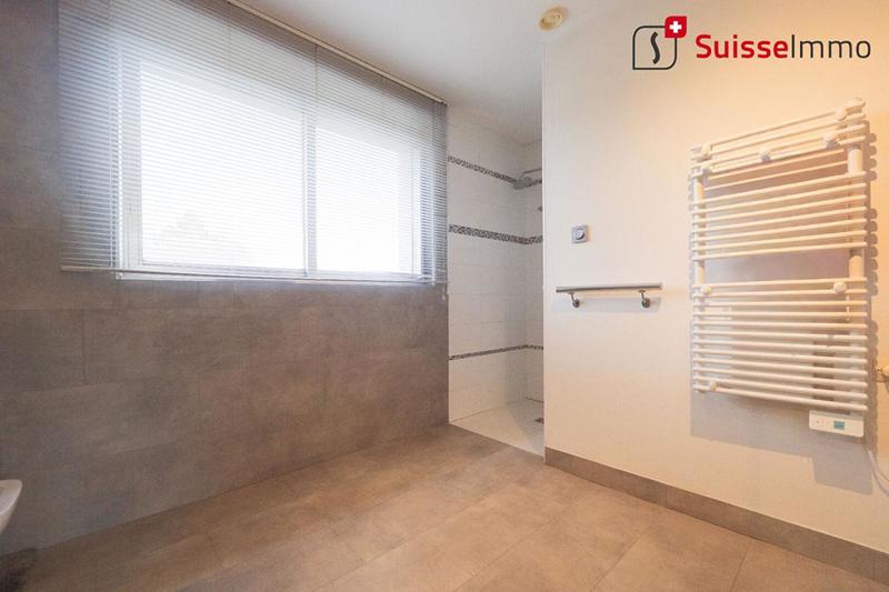 Maison - 231 m² - 7 pièces