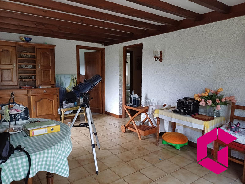 Maison - 200 m² - 11 pièces