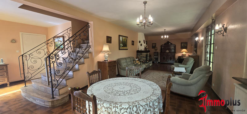 Maison - 143 m² - 7 pièces