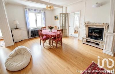 Maison - 152 m² - 8 pièces