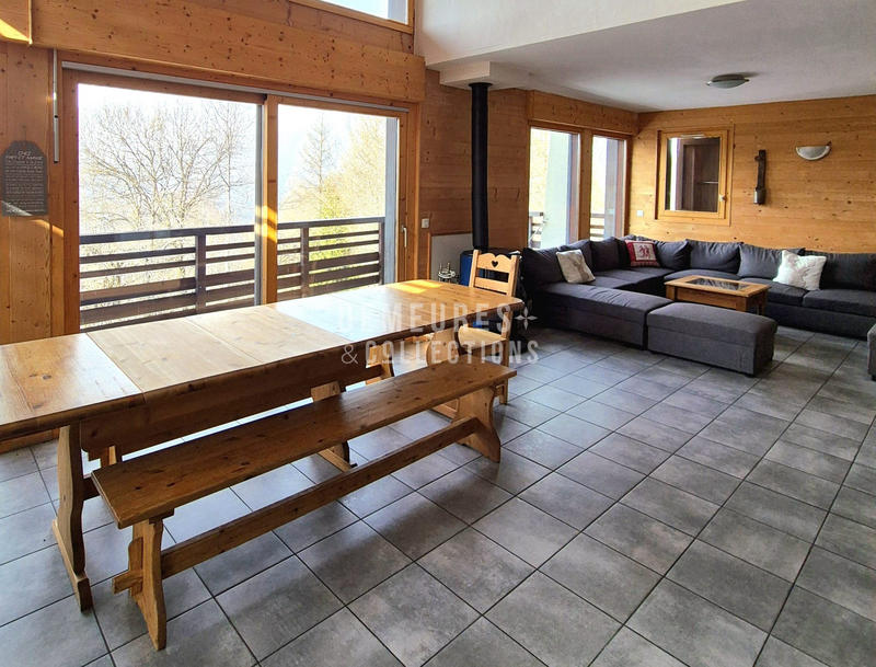 Châlet - 137 m² - 8 pièces