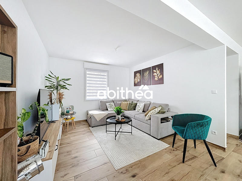 Maison - 100 m² - 5 pièces