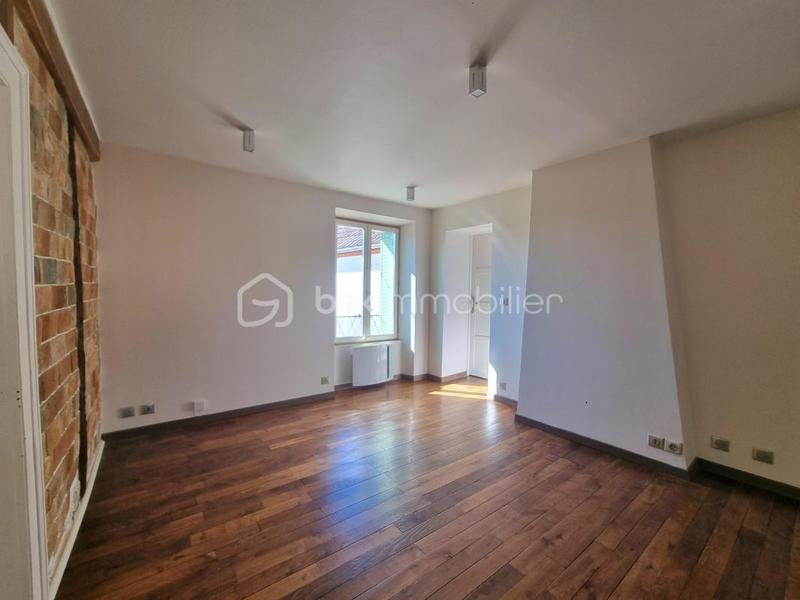 Maison en pierre - 164 m² - 8 pièces