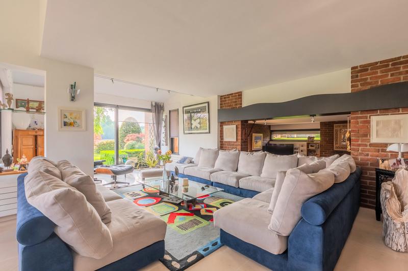 Maison - 200 m² - 9 pièces