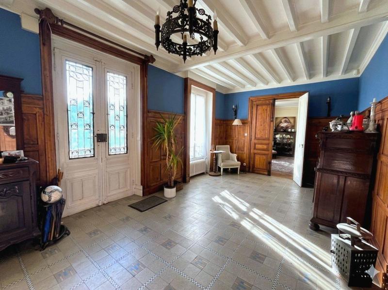 Maison - 283 m² - 11 pièces