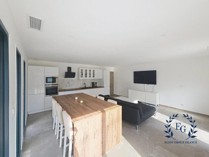 Maison - 103 m² - 4 pièces