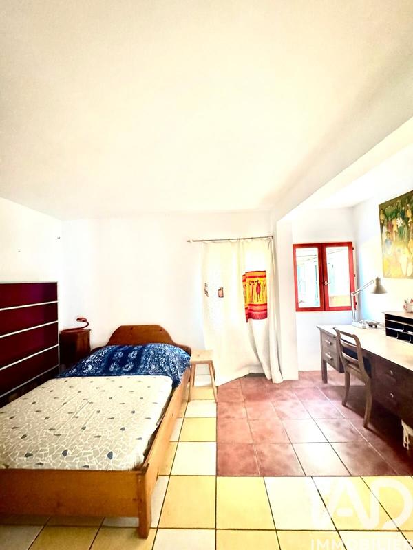 Appartement - 79 m² - 3 pièces