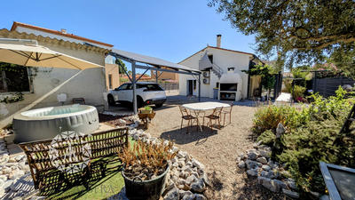 Villa - 100 m² - 5 pièces