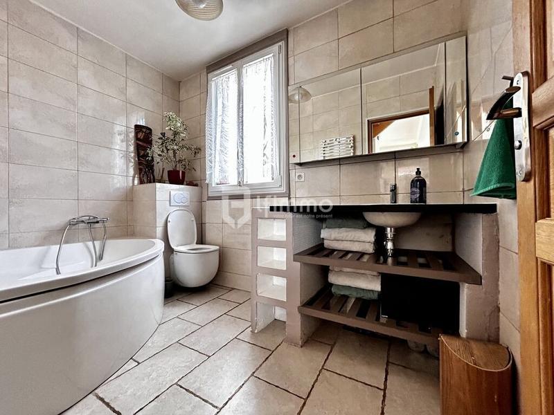 Maison - 100 m² - 4 pièces