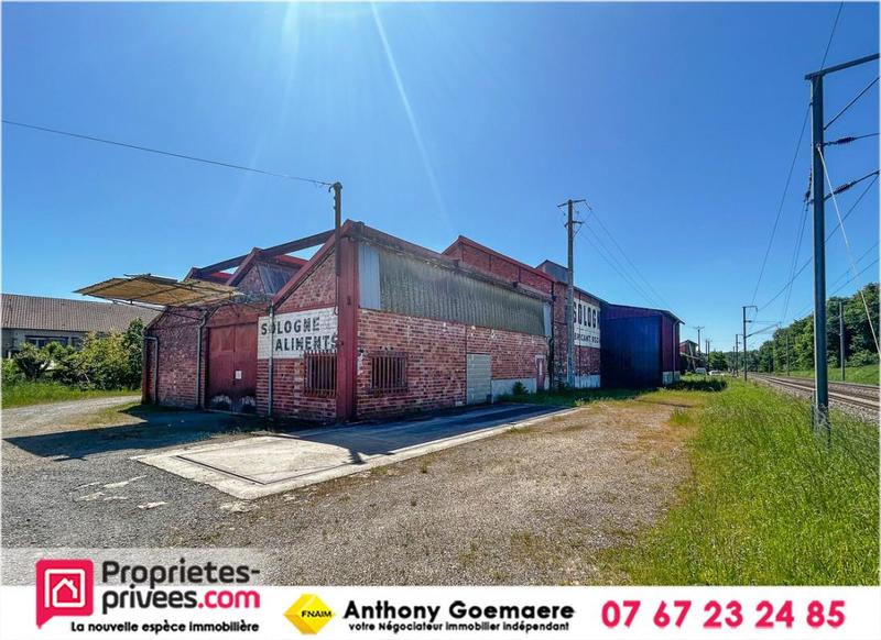 Grange - 1 080 m² - 1 pièce