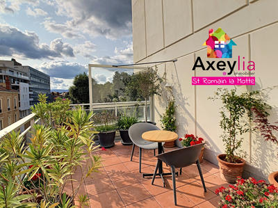 Appartement - 179 m² - 7 pièces