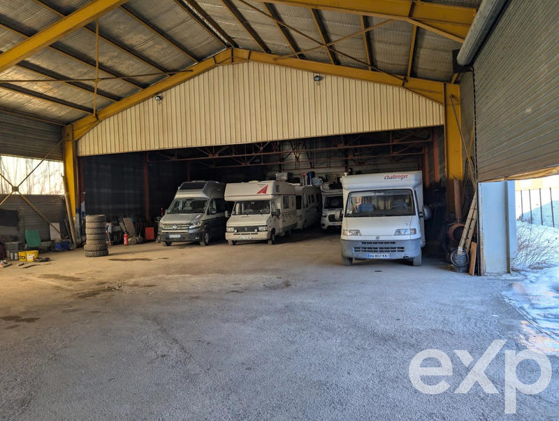 Local d'activités - 506 m²