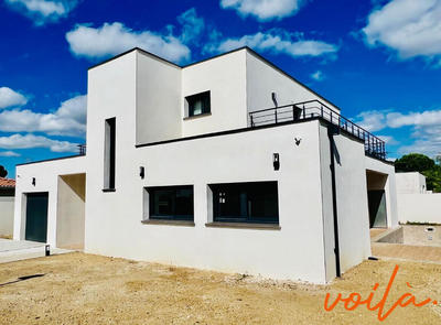 Maison - 170 m² - 7 pièces