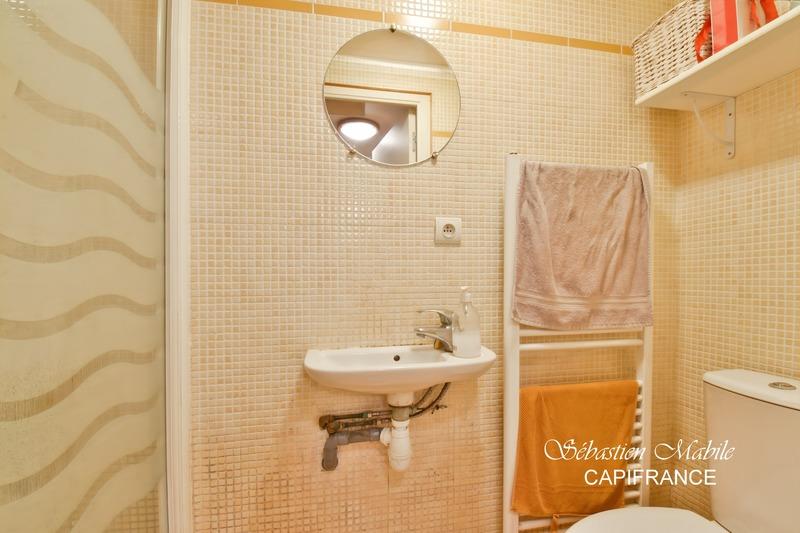 Maison - 198 m² - 7 pièces