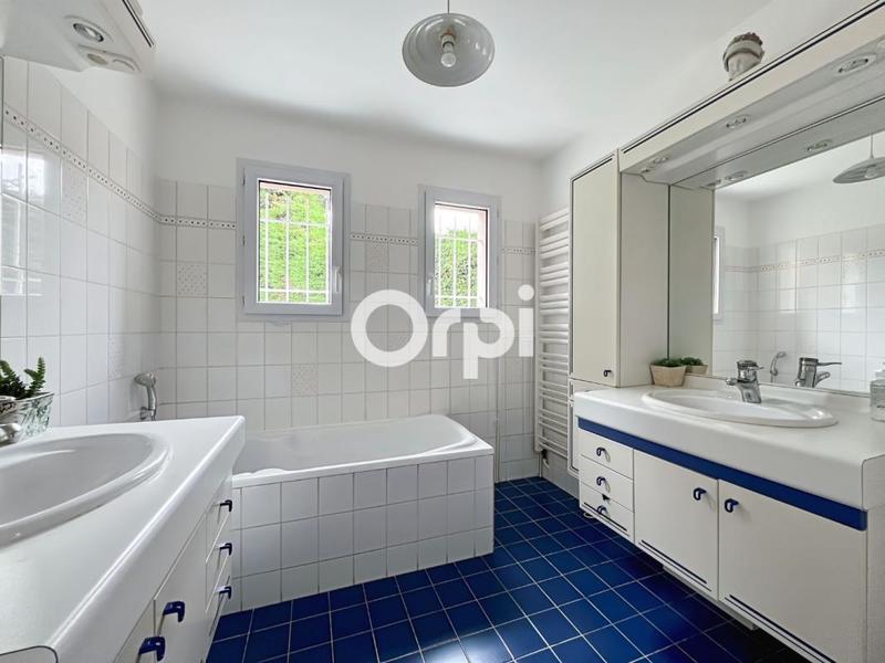 Maison - 183 m² - 5 pièces