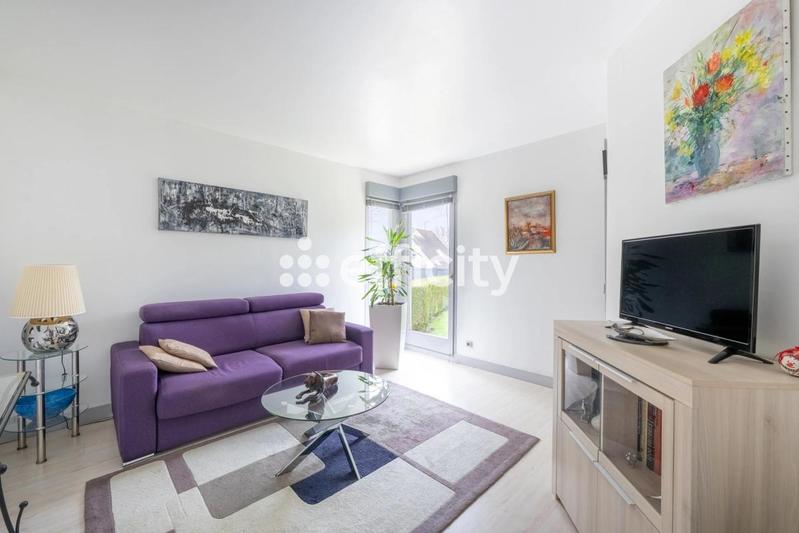 Maison - 205 m² - 7 pièces