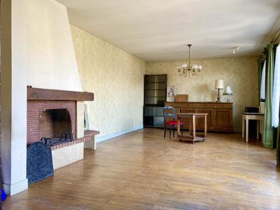 Maison - 160 m² - 8 pièces