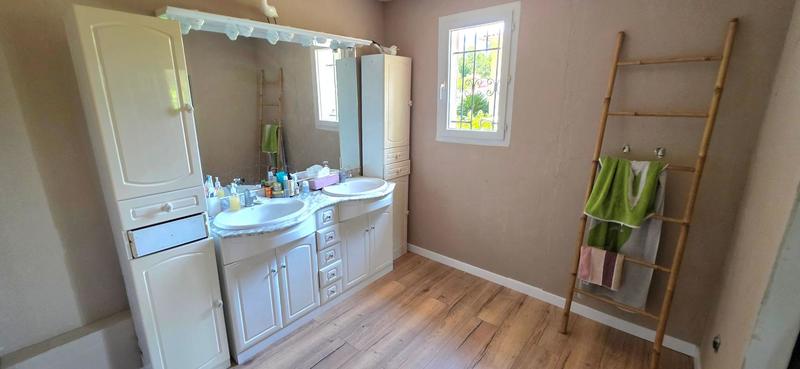 Maison - 194 m² - 6 pièces