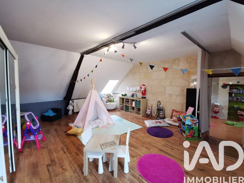 Maison - 211 m² - 7 pièces