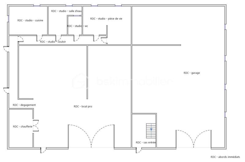 Maison - 282 m² - 9 pièces