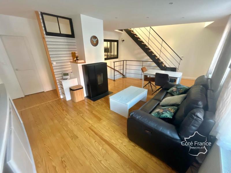 Maison - 181 m² - 5 pièces