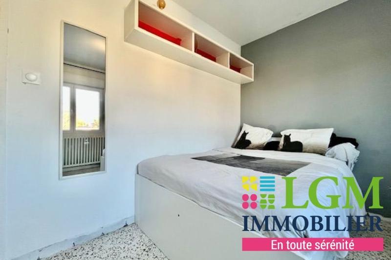 Maison - 243 m² - 9 pièces
