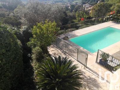 Maison - 160 m² - 7 pièces