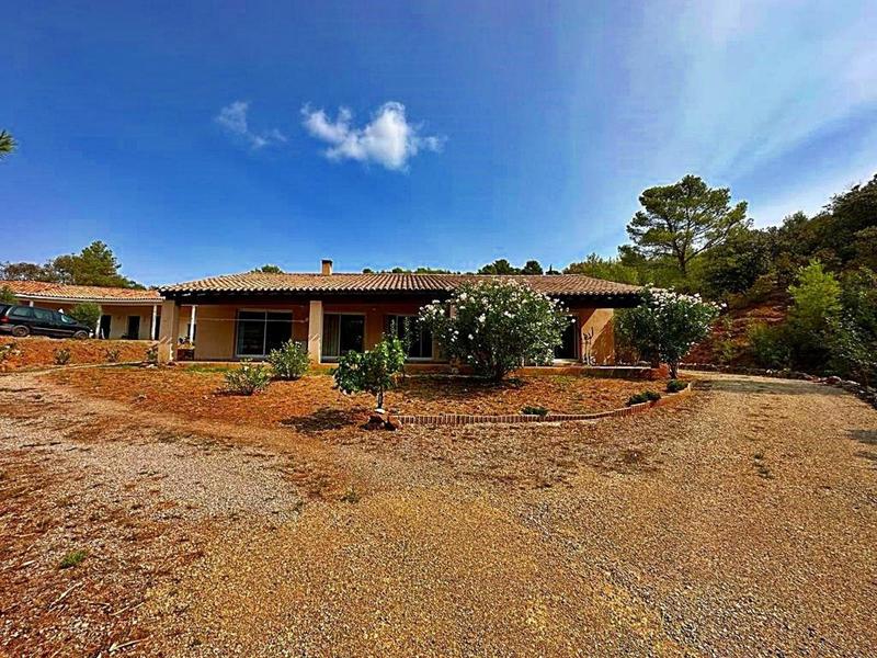 Maison - 176 m² - 5 pièces