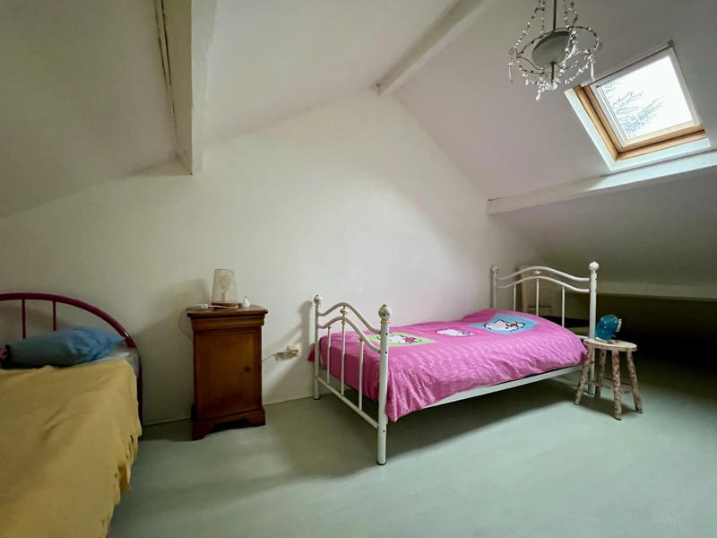 Maison - 140 m² - 8 pièces