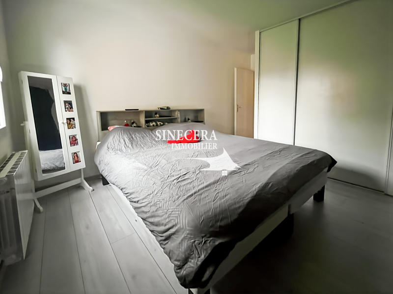 Appartement - 90 m² - 5 pièces