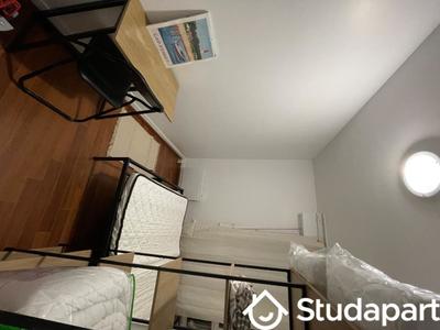 Chambre - 9 m² - 1 pièce