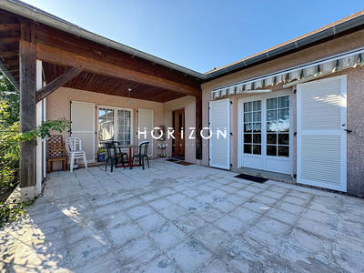 Maison - 200 m² - 6 pièces