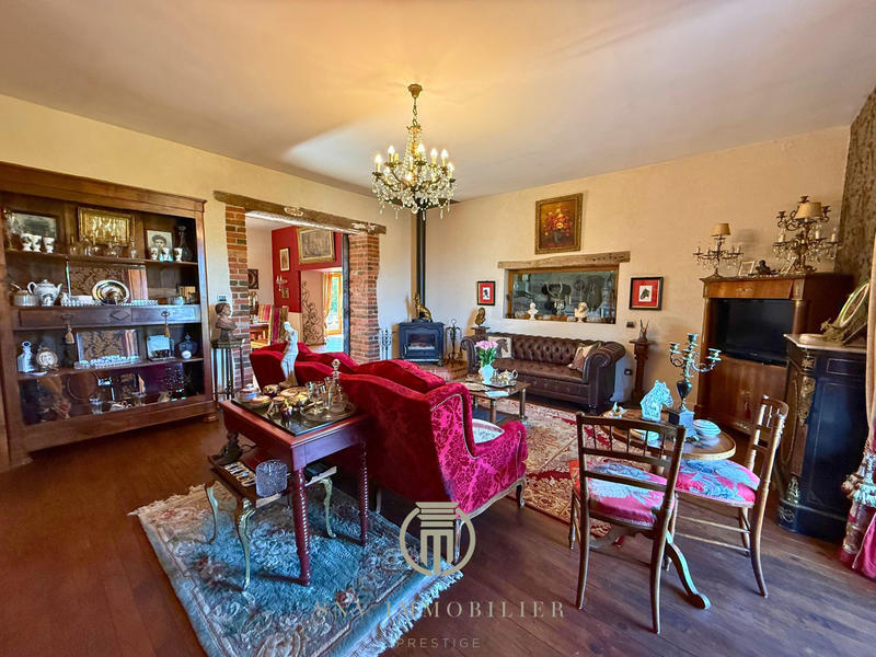 Propriété - 236 m² - 7 pièces