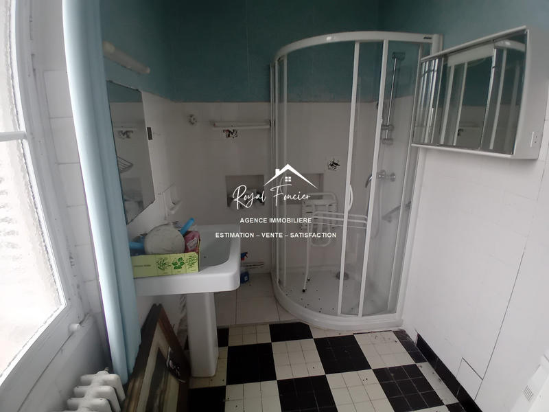 Maison - 194 m² - 8 pièces