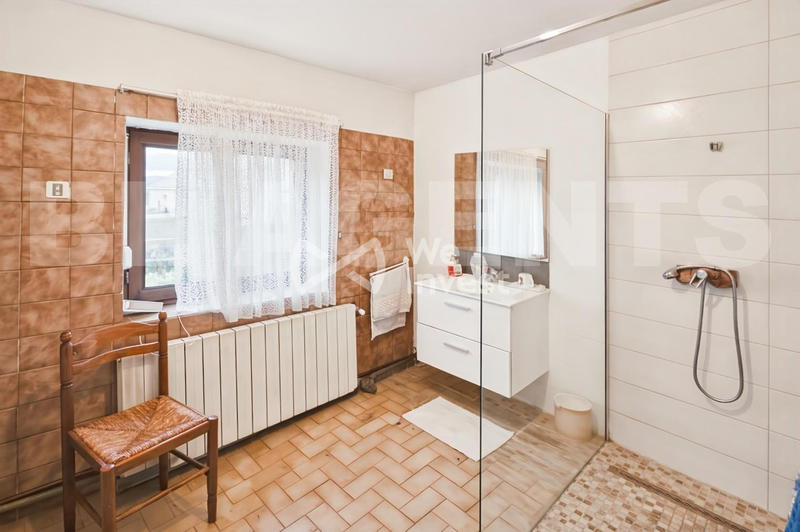 Maison - 92 m² - 5 pièces