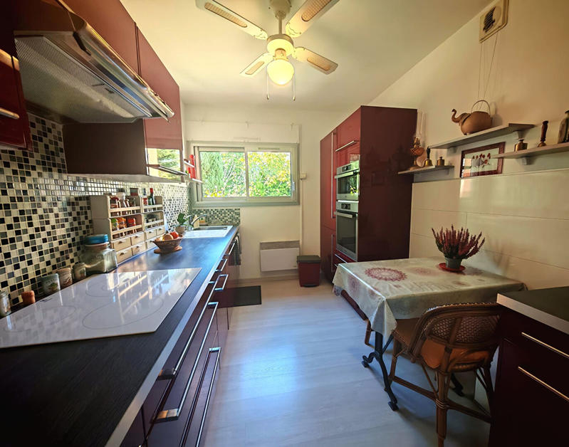 Appartement - 90 m² - 4 pièces