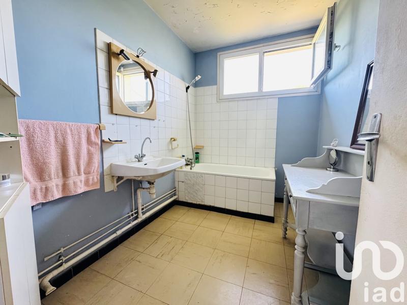 Maison - 95 m² - 5 pièces