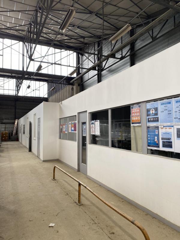 Entrepôt - 10 000 m²