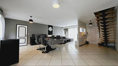 Maison - 152 m² - 5 pièces
