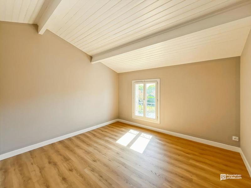 Maison - 177 m² - 6 pièces