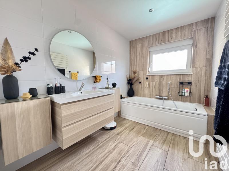 Maison - 199 m² - 7 pièces