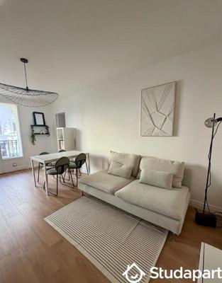 Chambre - 11 m² - 1 pièce