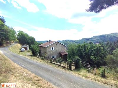 Maison - 228 m² - 6 pièces